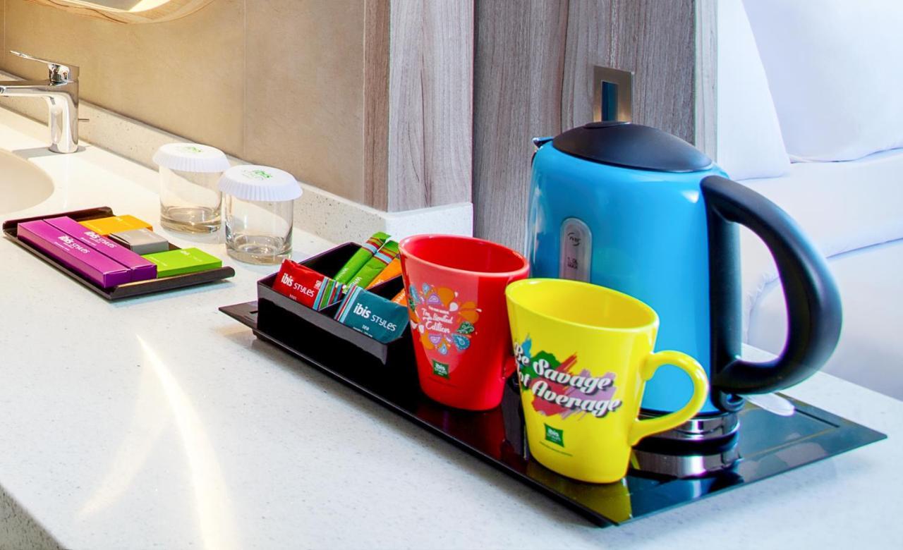 Ibis Styles Bandung Grand Central Esterno foto