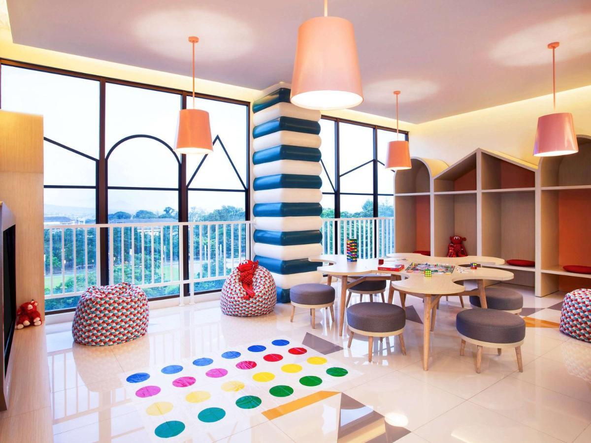 Ibis Styles Bandung Grand Central Esterno foto
