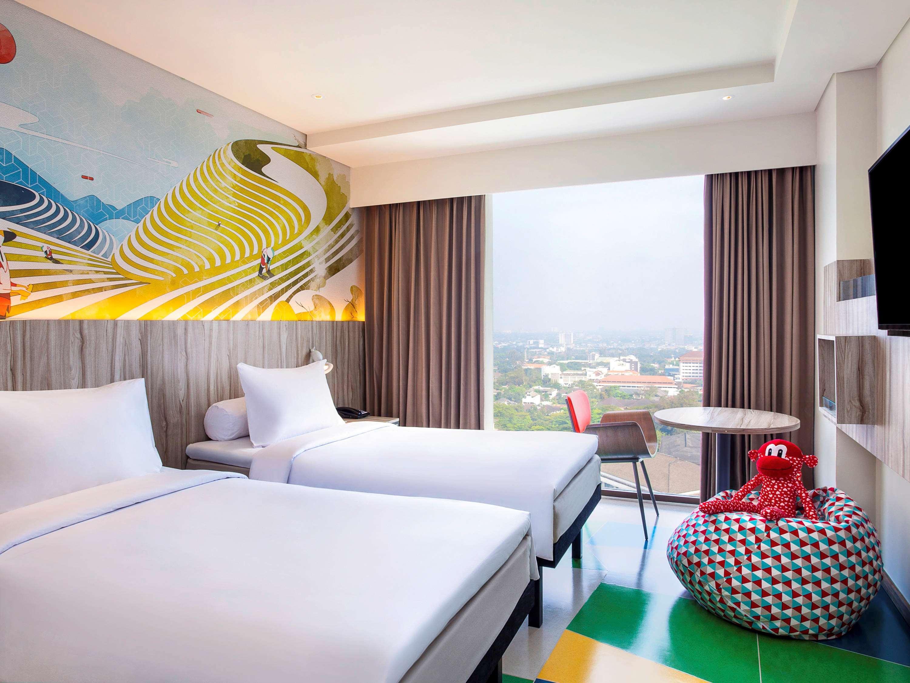 Ibis Styles Bandung Grand Central Esterno foto